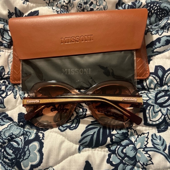 Missoni | Accessories | Missoni Brown Sunglasses | Poshmark display picture 1